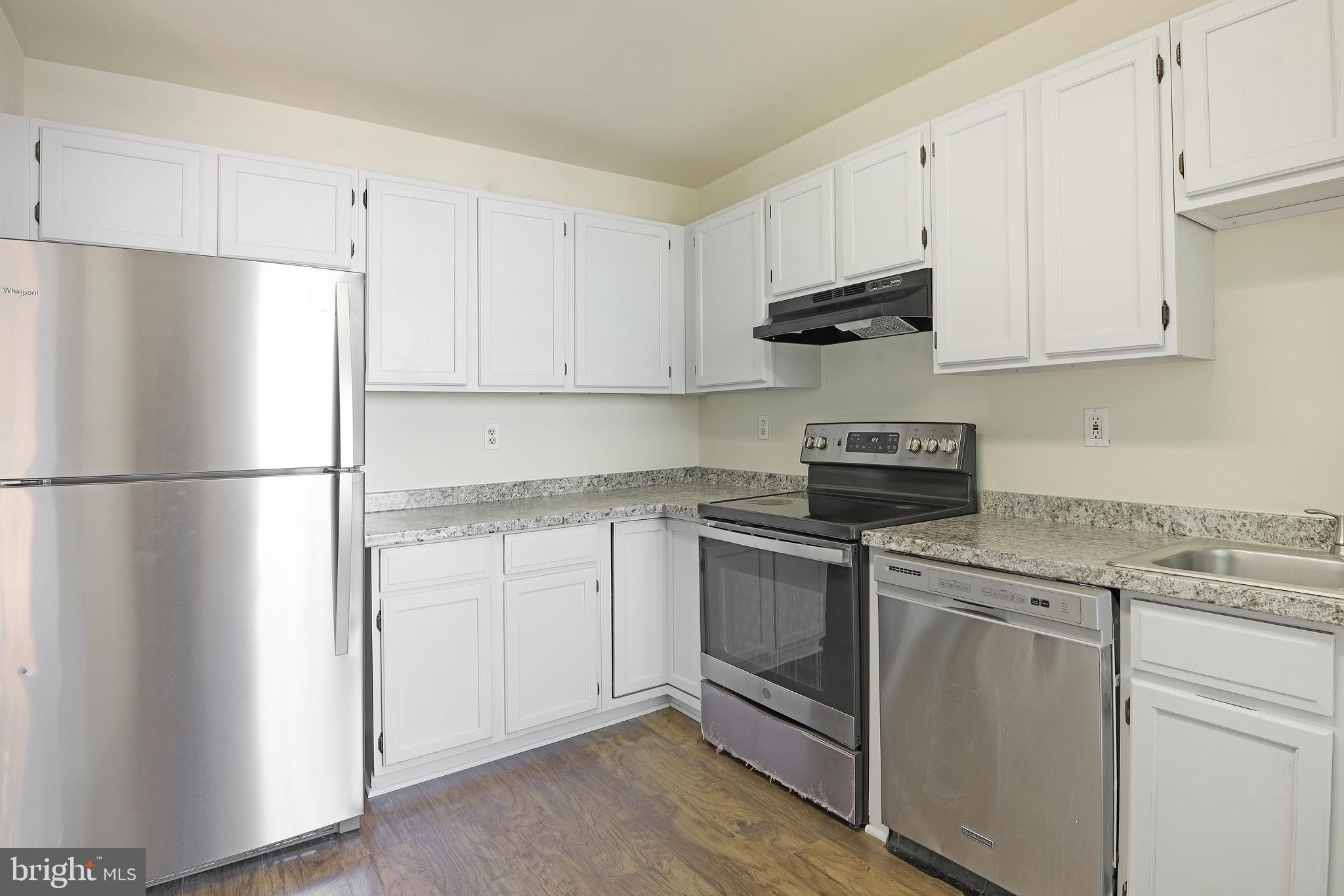 7805 Rolling View Avenue Nottingham, MD 21236 - Photo 8 of 25
