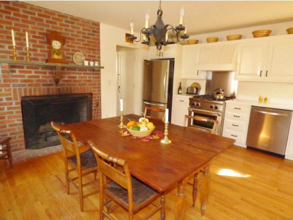 194 Main Street Grafton, VT 05146 - Photo 9 of 32