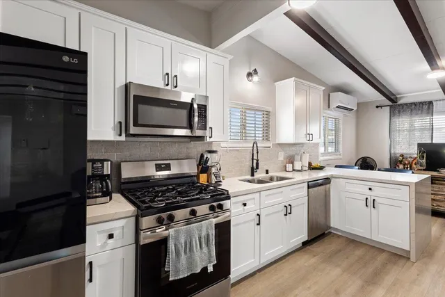 $2,400 | 16152 Vía Corto East, Desert Hot Springs, CA 92240