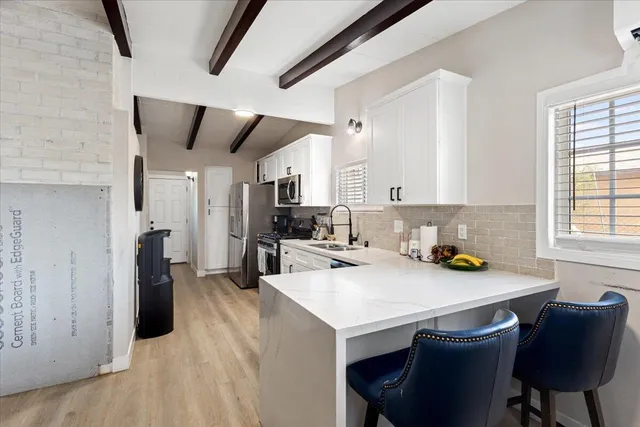 $2,400 | 16152 Vía Corto East, Desert Hot Springs, CA 92240