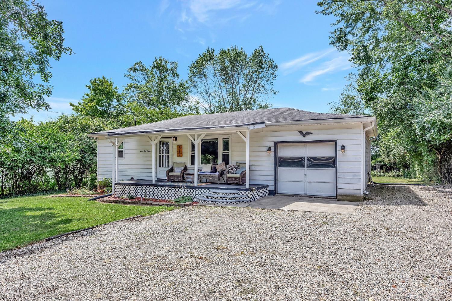 4499 Layhigh Road Hamilton, OH 45013 - Photo 3 of 51