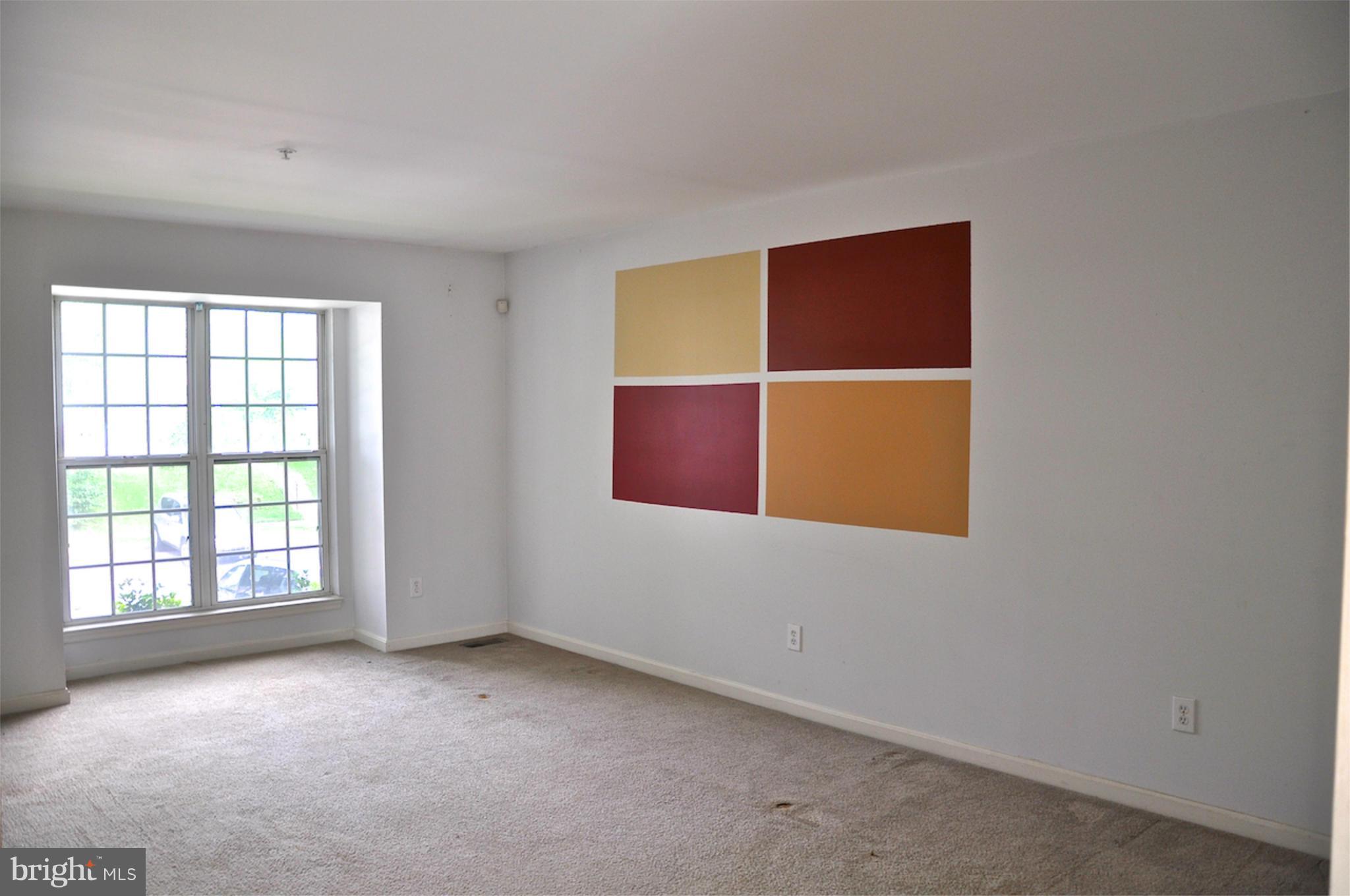 7393 Maury Road Baltimore, MD 21244 - Photo 2 of 21 Living Room