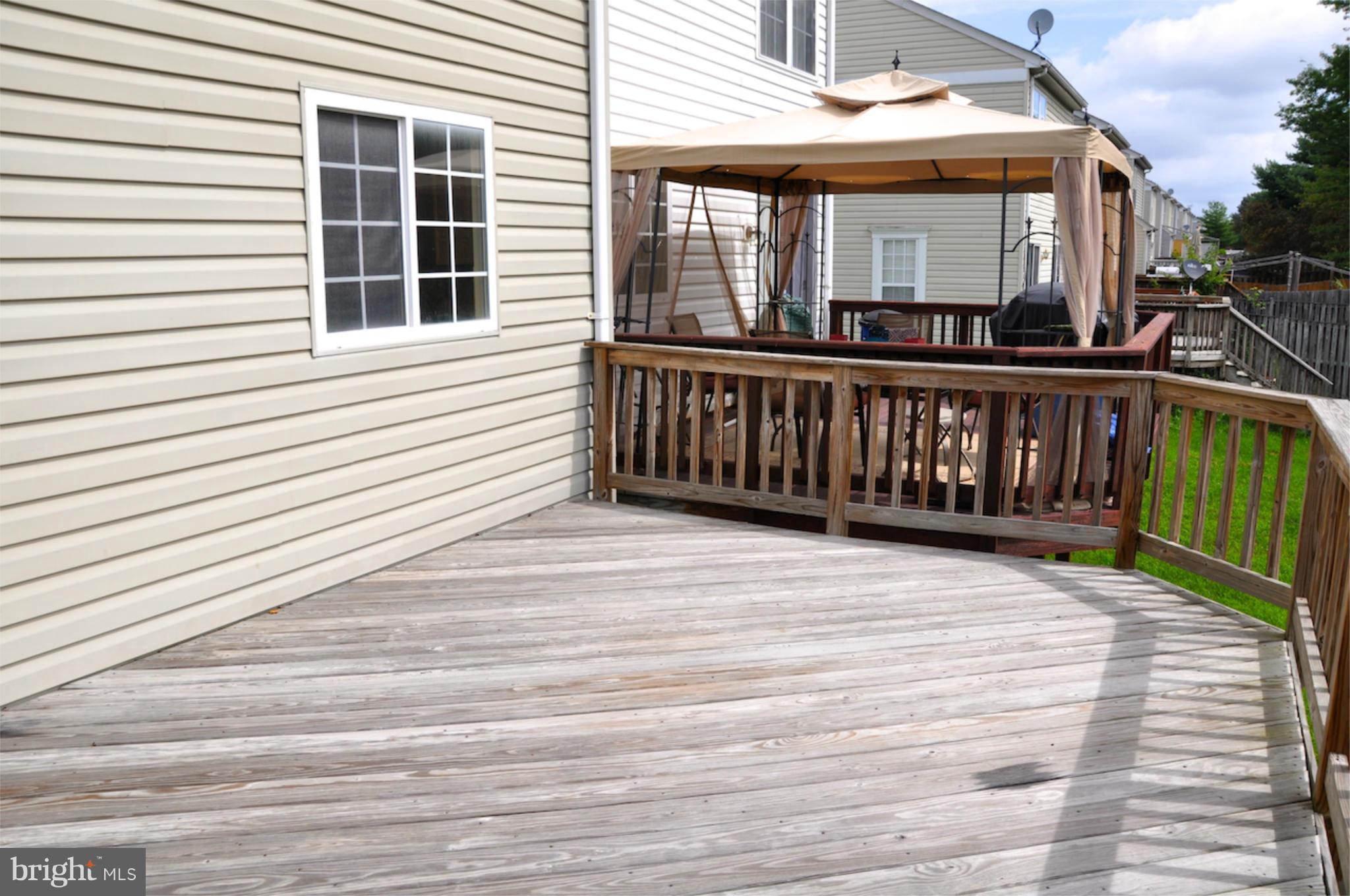 7393 Maury Road Baltimore, MD 21244 - Photo 15 of 21 Deck
