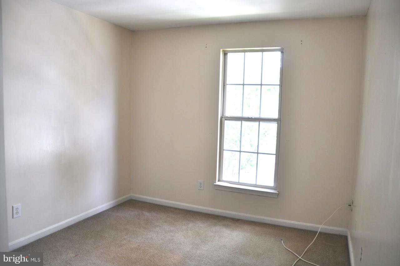 7393 Maury Road Baltimore, MD 21244 - Photo 5 of 21 Bedroom 2