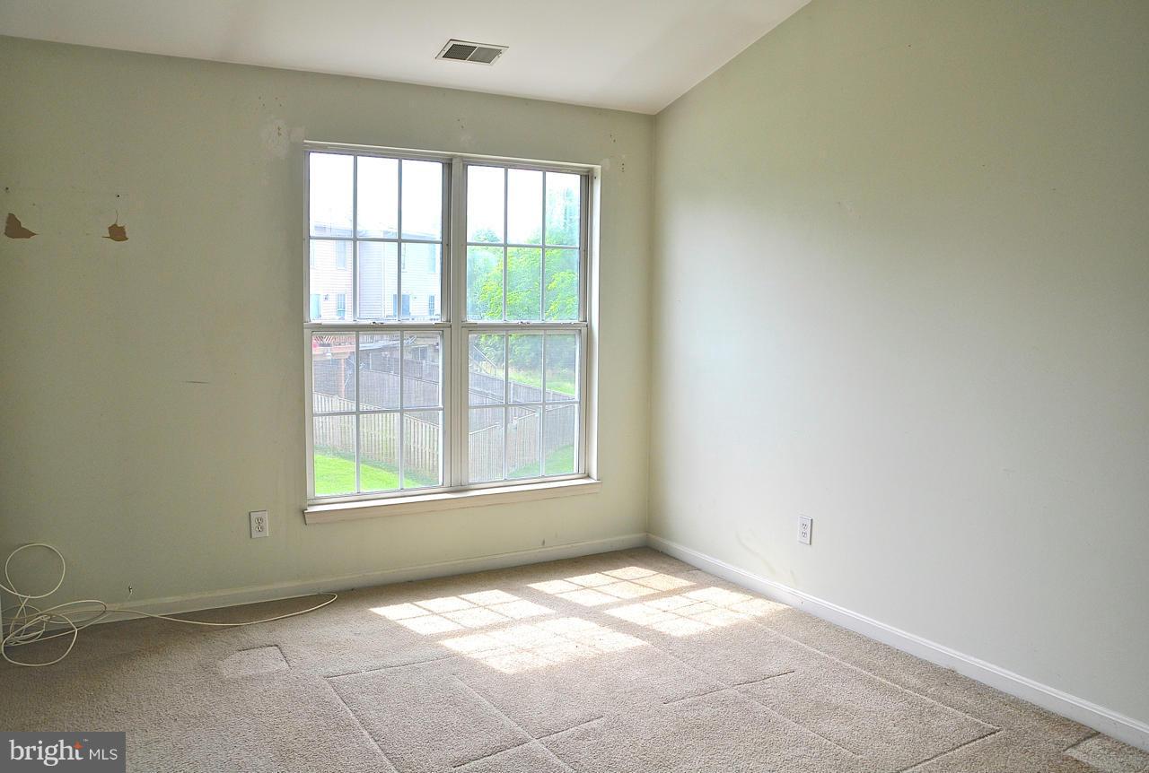 7393 Maury Road Baltimore, MD 21244 - Photo 9 of 21 Bedroom (Master)