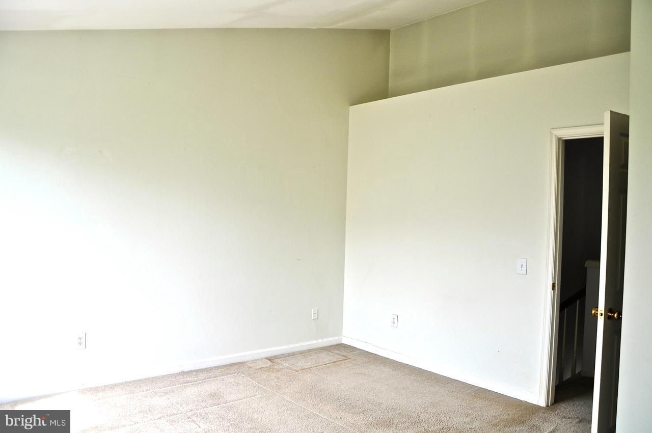 7393 Maury Road Baltimore, MD 21244 - Photo 10 of 21 Bedroom (Master)
