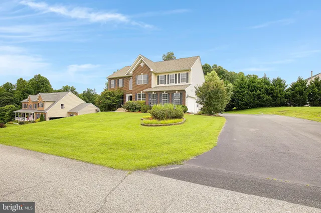 $799,990 | 301 Kim's Way, Huntingtown, MD 20639