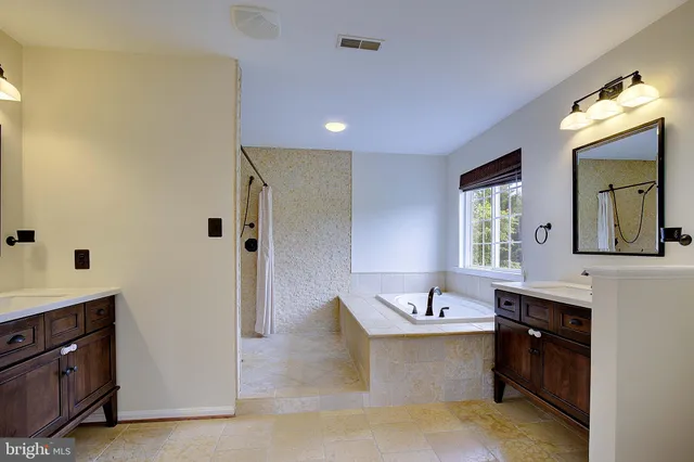 $799,990 | 301 Kim's Way, Huntingtown, MD 20639