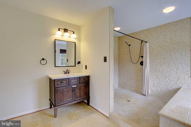 $799,990 | 301 Kim's Way, Huntingtown, MD 20639