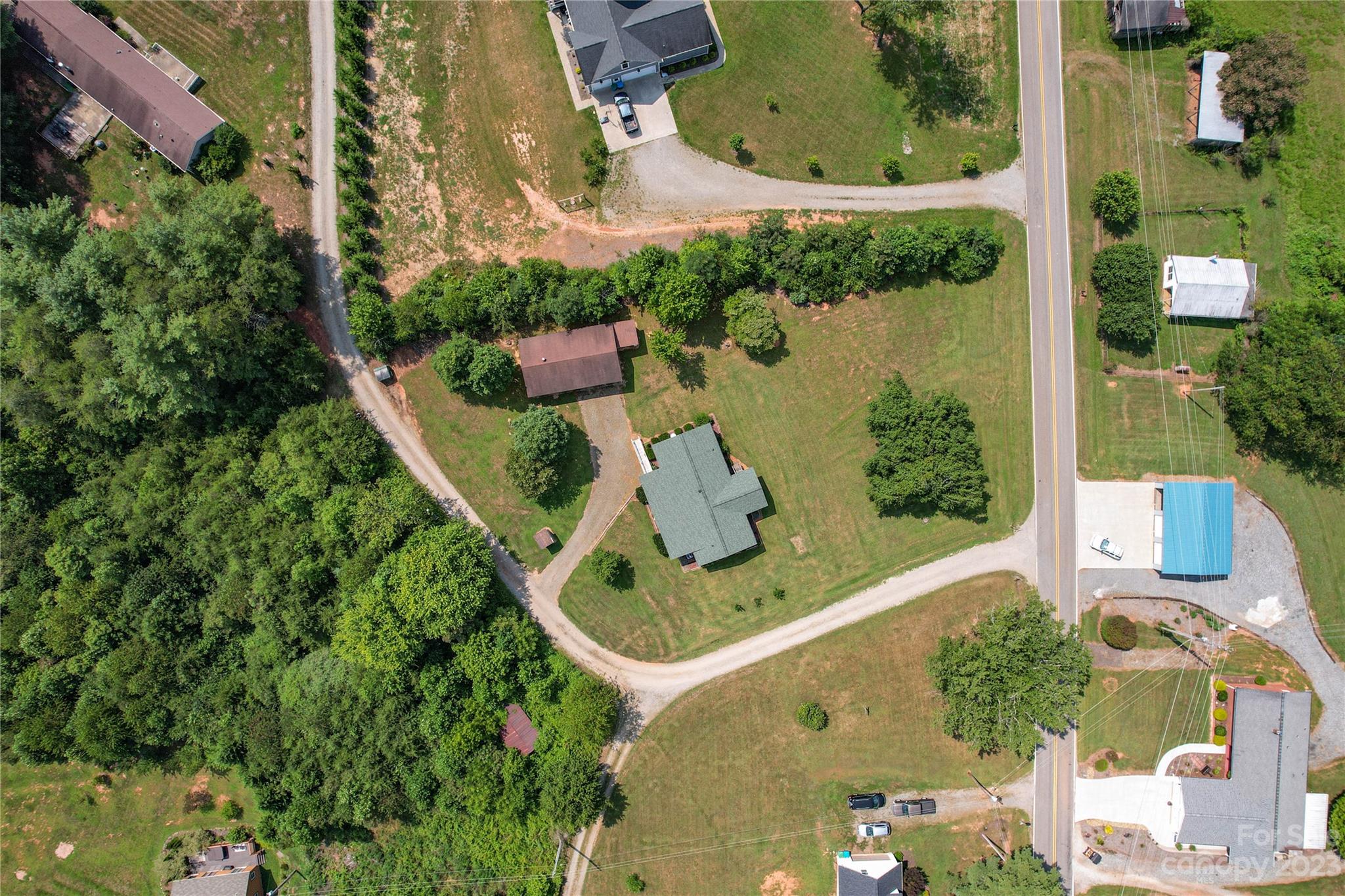 391 Ridgeview Road Leicester, NC 28748 - Photo 27 of 41 Gallery Image 27
