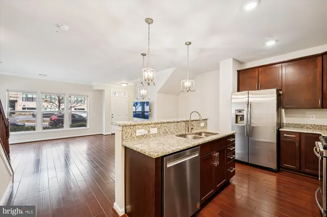 $588,000 | 637 Diamondback Drive, Unit 17A, Gaithersburg, MD 20878