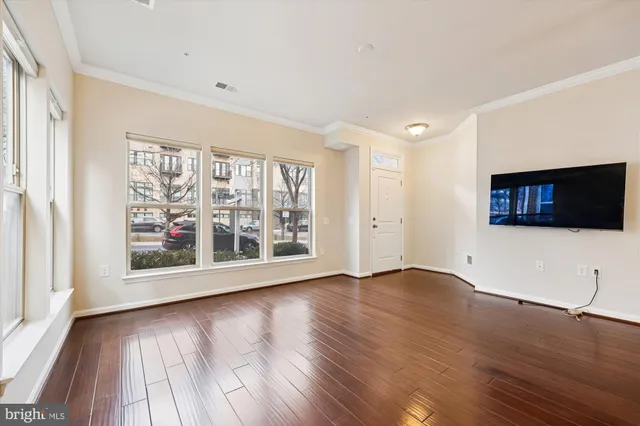 $588,000 | 637 Diamondback Drive, Unit 17A, Gaithersburg, MD 20878