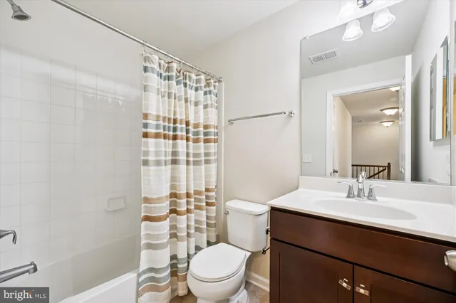 $588,000 | 637 Diamondback Drive, Unit 17A, Gaithersburg, MD 20878