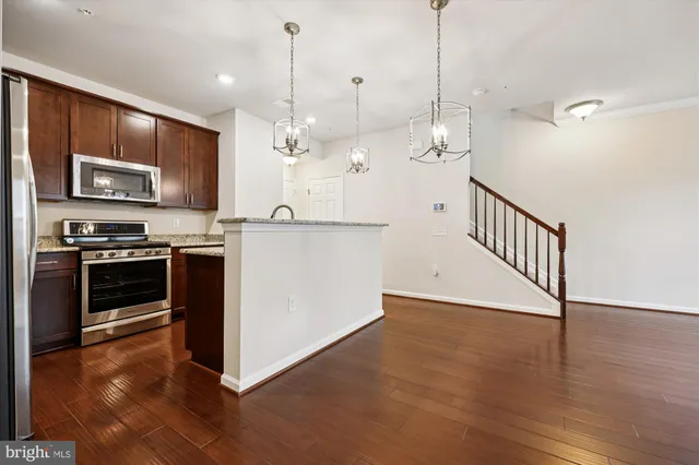 $588,000 | 637 Diamondback Drive, Unit 17A, Gaithersburg, MD 20878