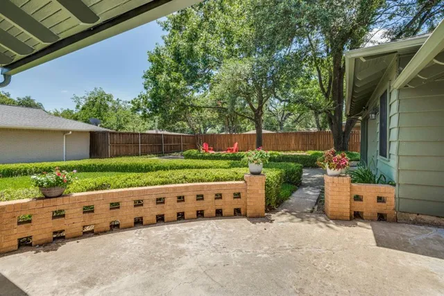 $5,200 | 4219 Briar Creek Lane, Dallas, TX 75214