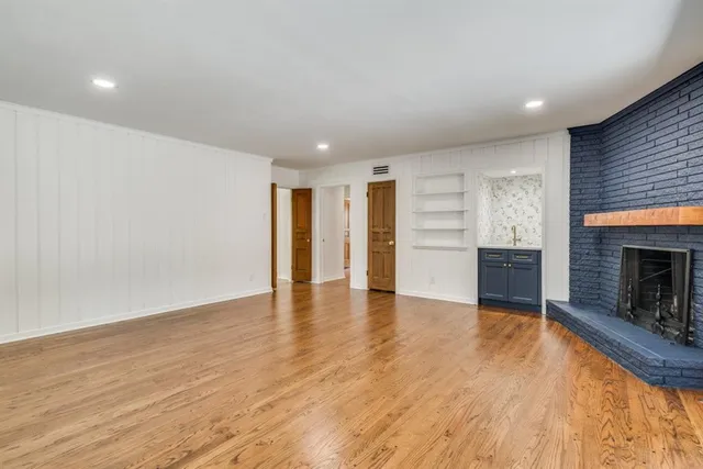 $5,200 | 4219 Briar Creek Lane, Dallas, TX 75214