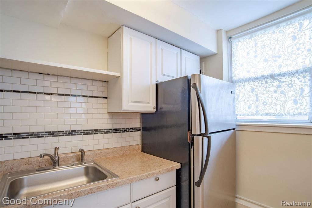 2599 West McNichols Road, Unit B11 Detroit, MI 48221 - Photo 5 of 18