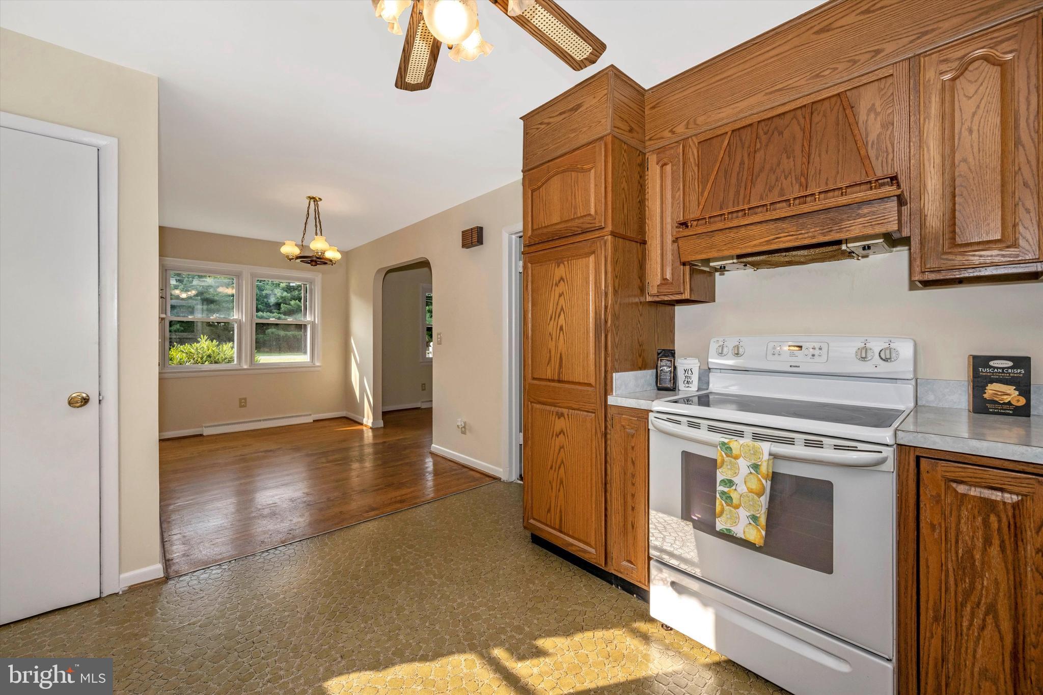 13530 Penn Shop Road Mount Airy, MD 21771 - Photo 15 of 31 Kitchen looking Back towards Dining Room