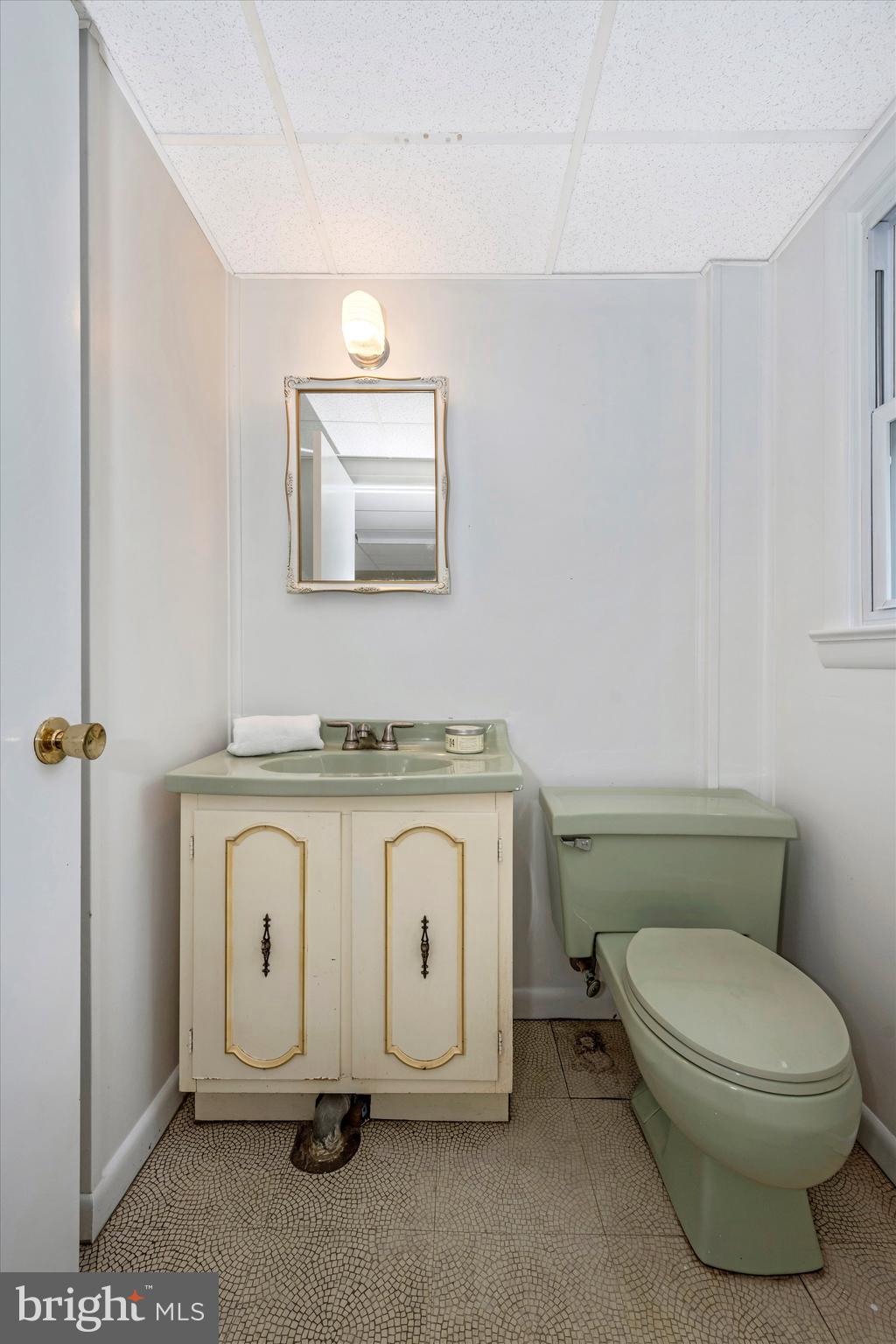13530 Penn Shop Road Mount Airy, MD 21771 - Photo 26 of 31 Powder Room