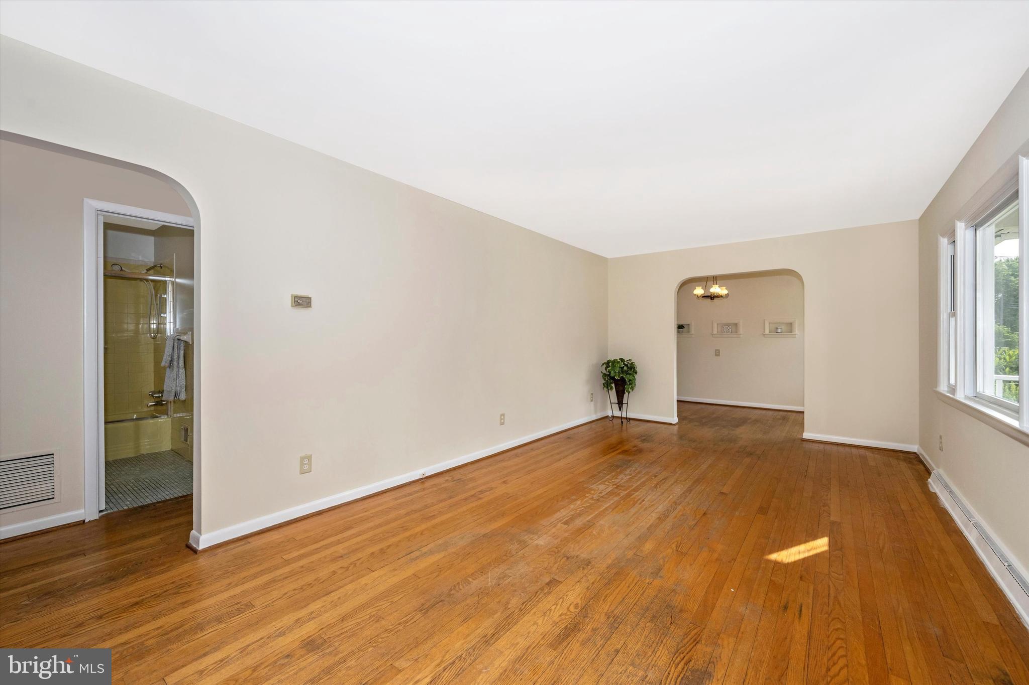 13530 Penn Shop Road Mount Airy, MD 21771 - Photo 8 of 31 Living Room with Hardwood Floors
