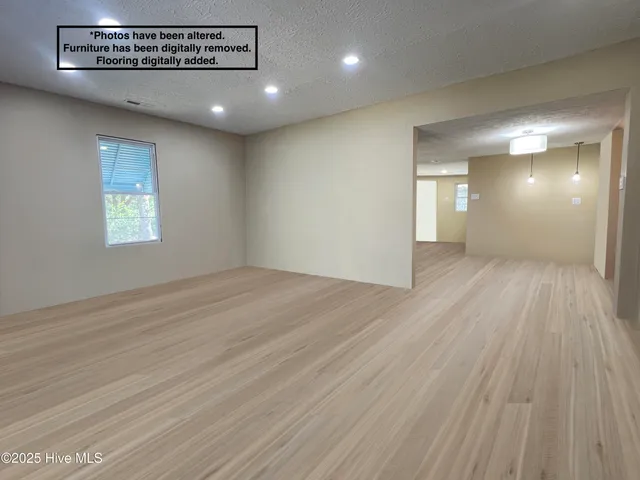 $183,000 | 104 Trent Street, Trenton, NC 28585