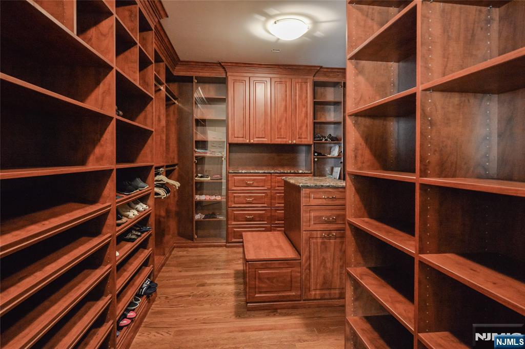 15 North Church Road Saddle River, NJ 07458 - Photo 28 of 43