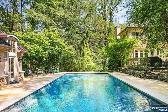 $5,795,000 | 15 North Church Road, Saddle River, NJ 07458