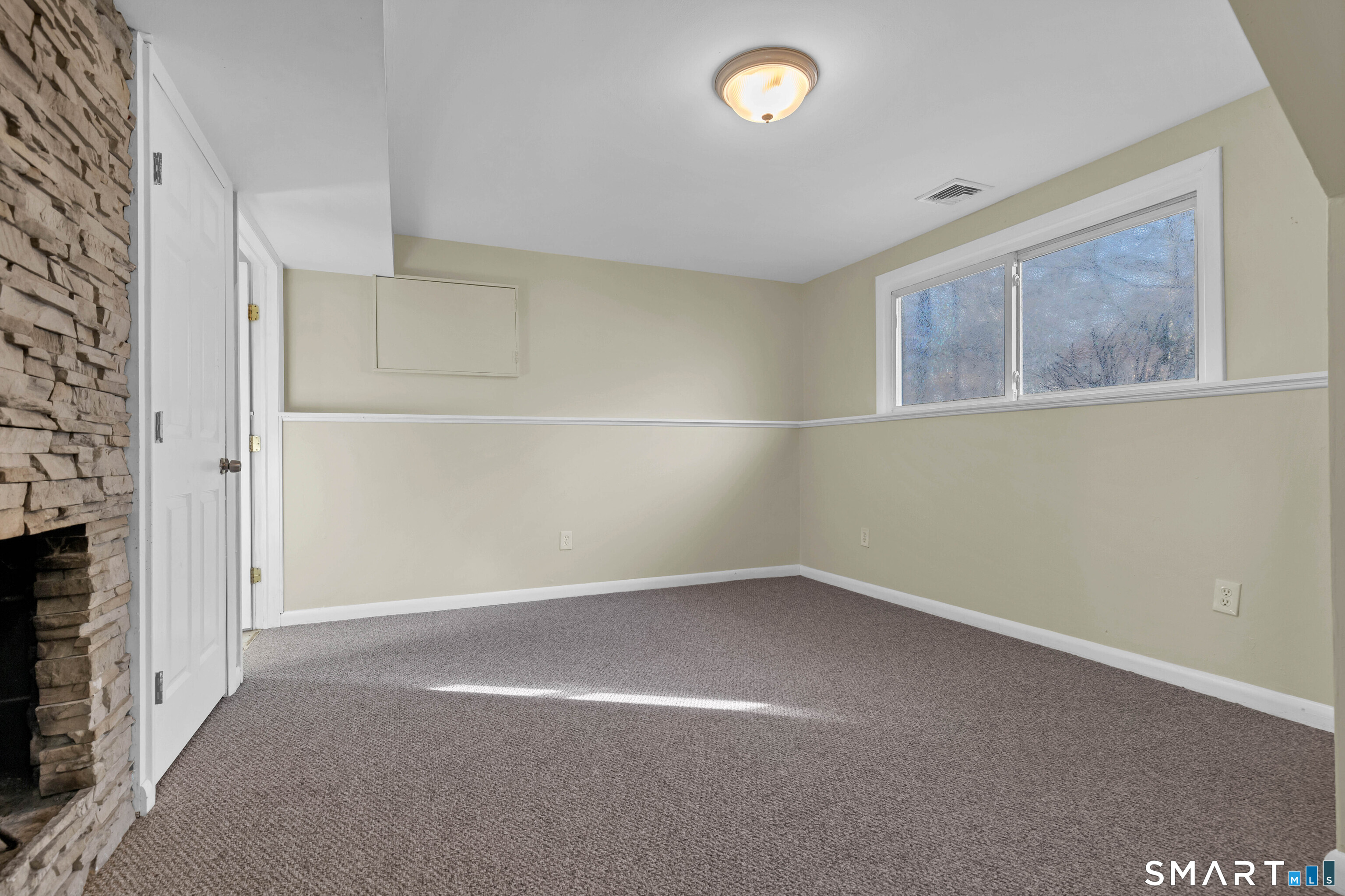 13 Victoria Lane Old Lyme, CT 06371 - Photo 33 of 38