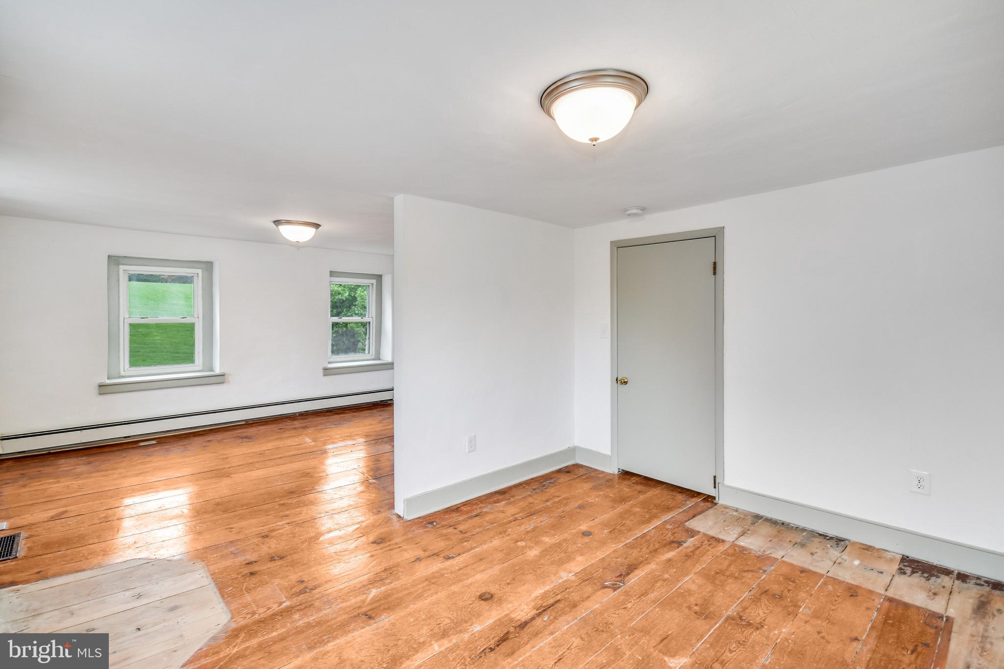 2759 Valley View Road Hellertown, PA 18055 - Photo 11 of 20