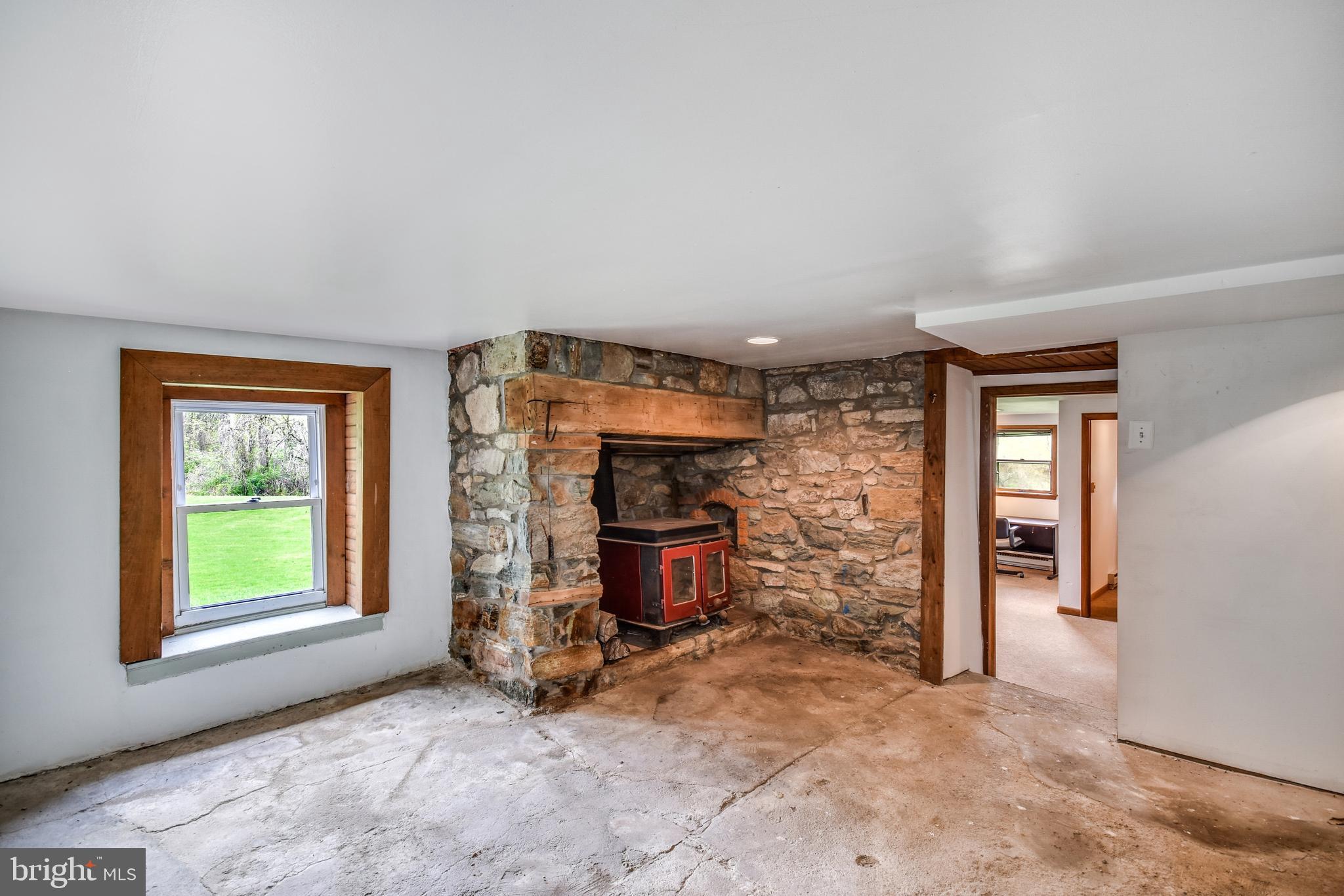 2759 Valley View Road Hellertown, PA 18055 - Photo 16 of 20
