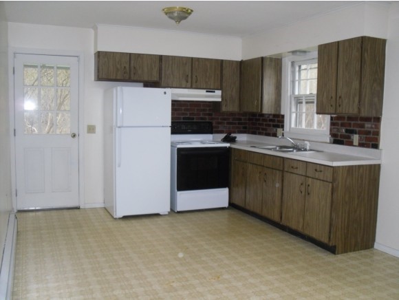 88 Settlers Road Bennington, VT 05201 - Photo 5 of 10 Gallery Image 5