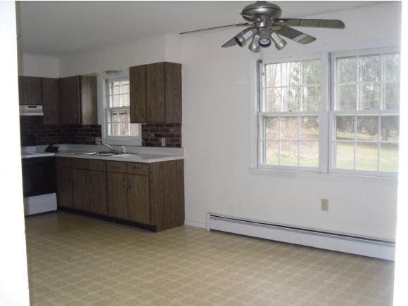 88 Settlers Road Bennington, VT 05201 - Photo 6 of 10 Gallery Image 6