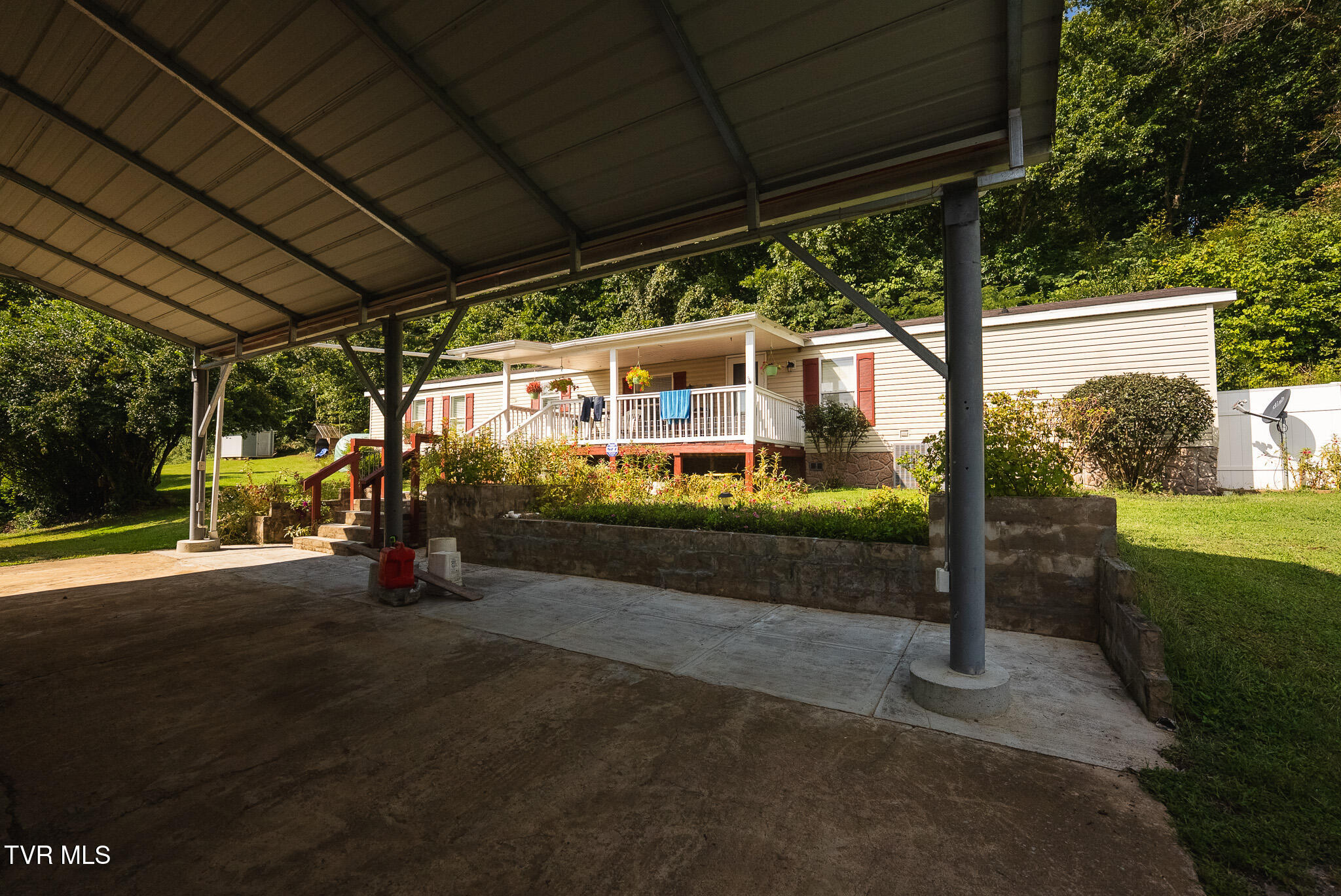 14240 Warrensburg Road Midway, TN 37809 - Photo 15 of 54 DSC09690