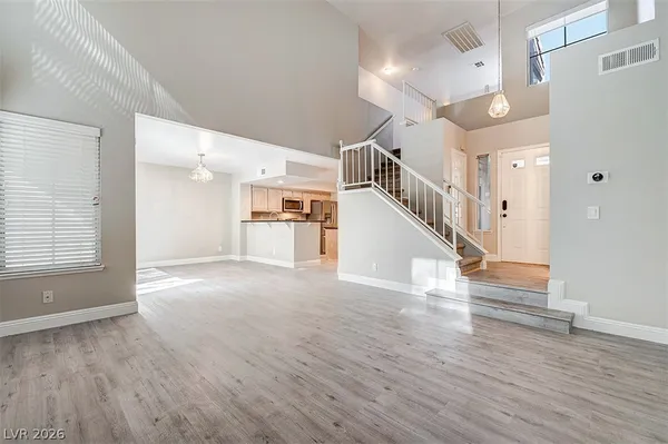 $2,250 | 2641 Golden Sands Drive, Las Vegas, NV 89128