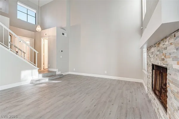 $2,250 | 2641 Golden Sands Drive, Las Vegas, NV 89128