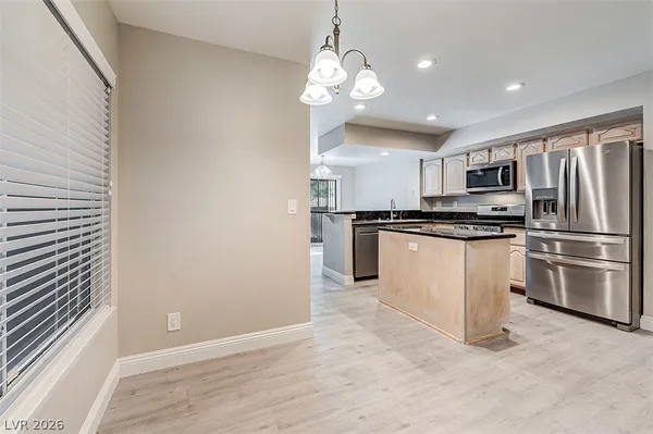 $2,250 | 2641 Golden Sands Drive, Las Vegas, NV 89128