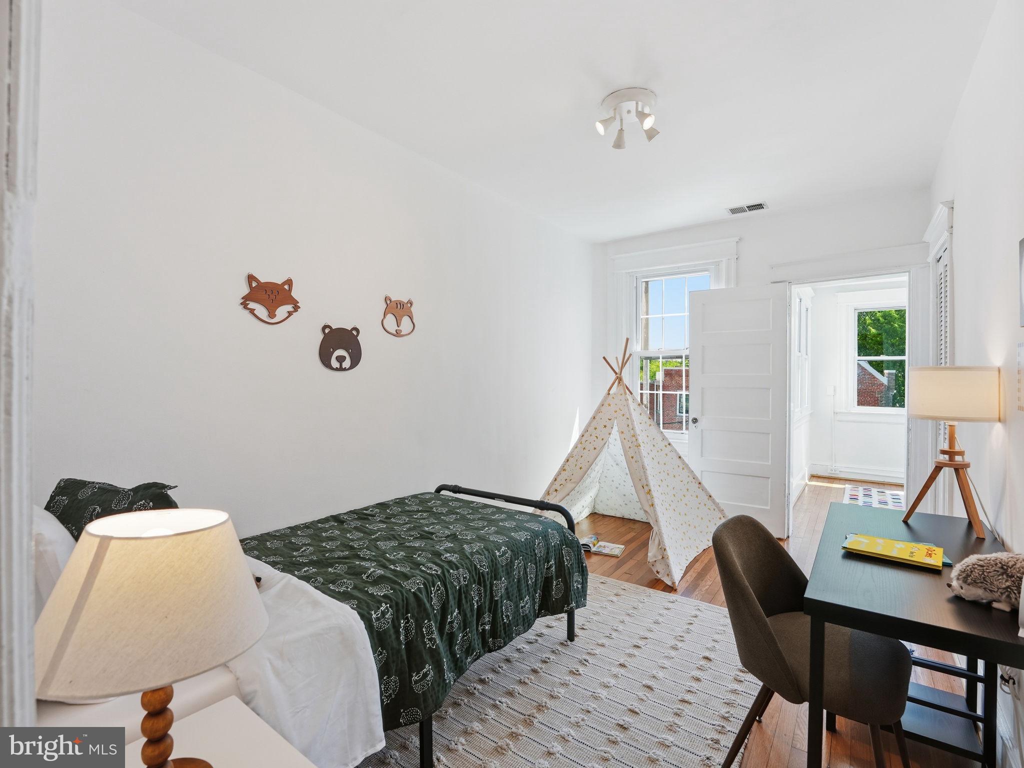 1922 Park Road Northwest Washington, DC 20010 - Photo 15 of 38