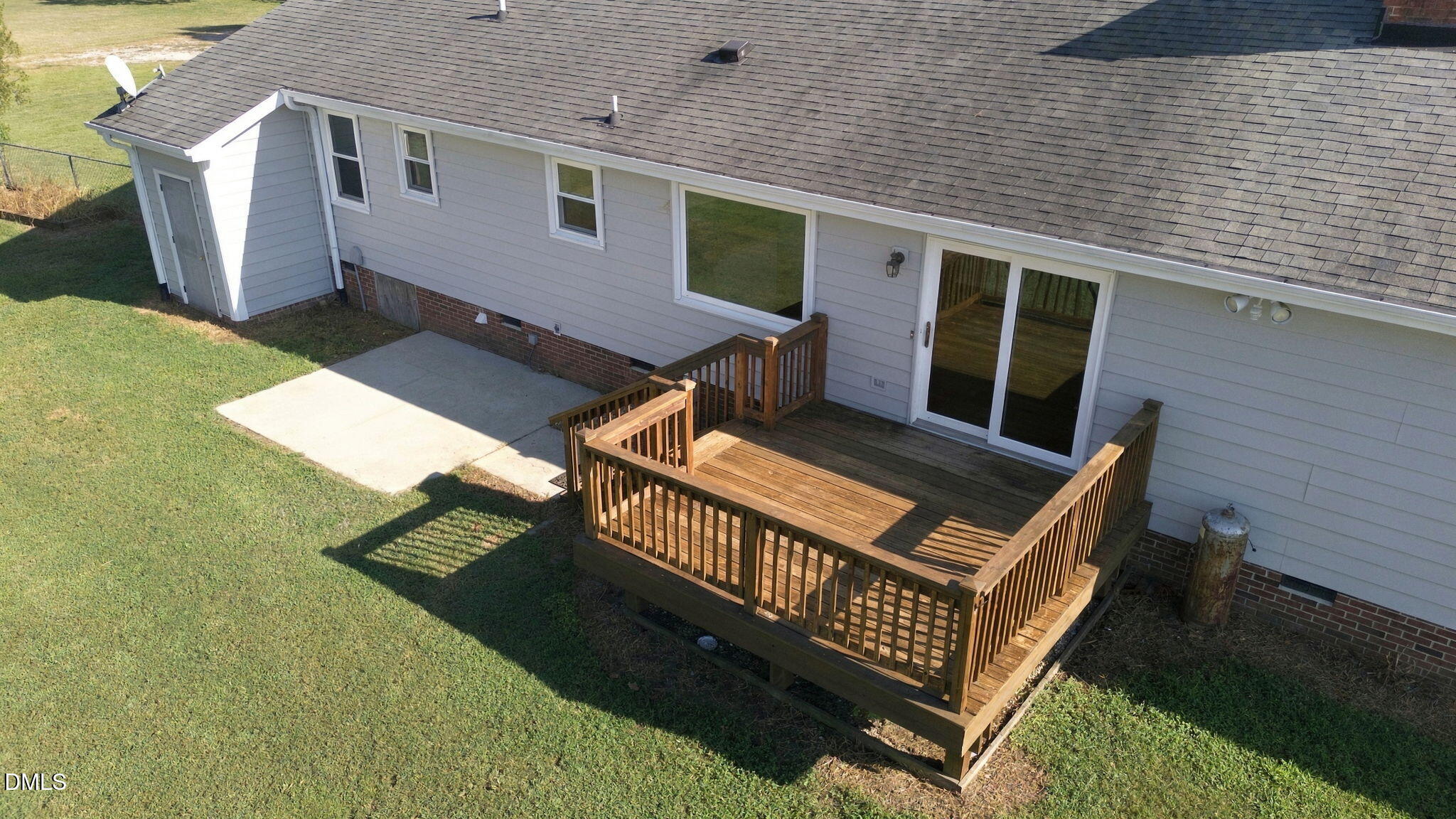 952 Pony Farm Road Clayton, NC 27520 - Photo 32 of 46 16-web-or-mls-DJI_20260916163904_0101_D