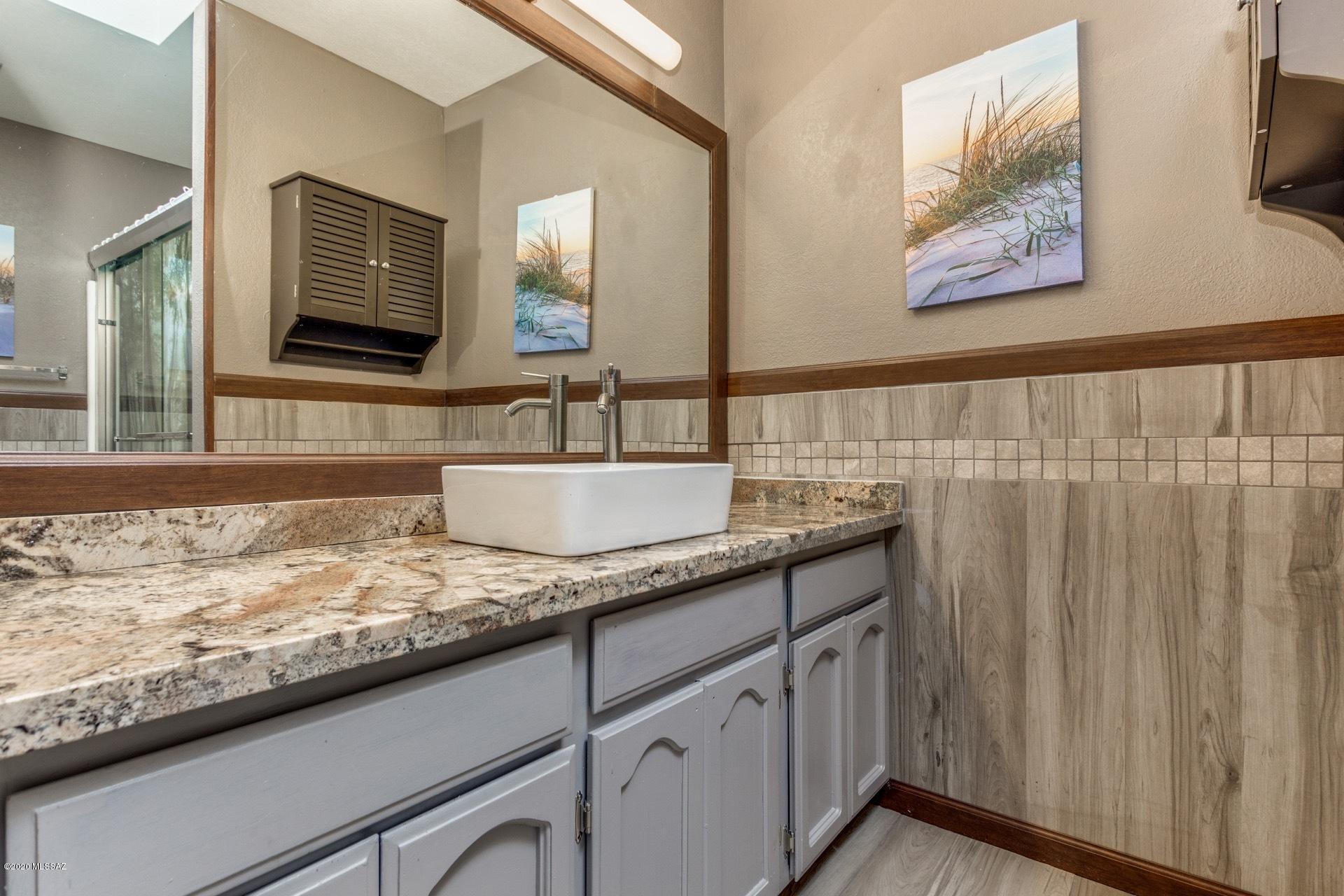 295 East Root Way Tucson, AZ 85705 - Photo 19 of 24