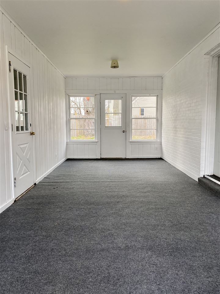 116 East Smith Road Bay City, MI 48706 - Photo 2 of 22