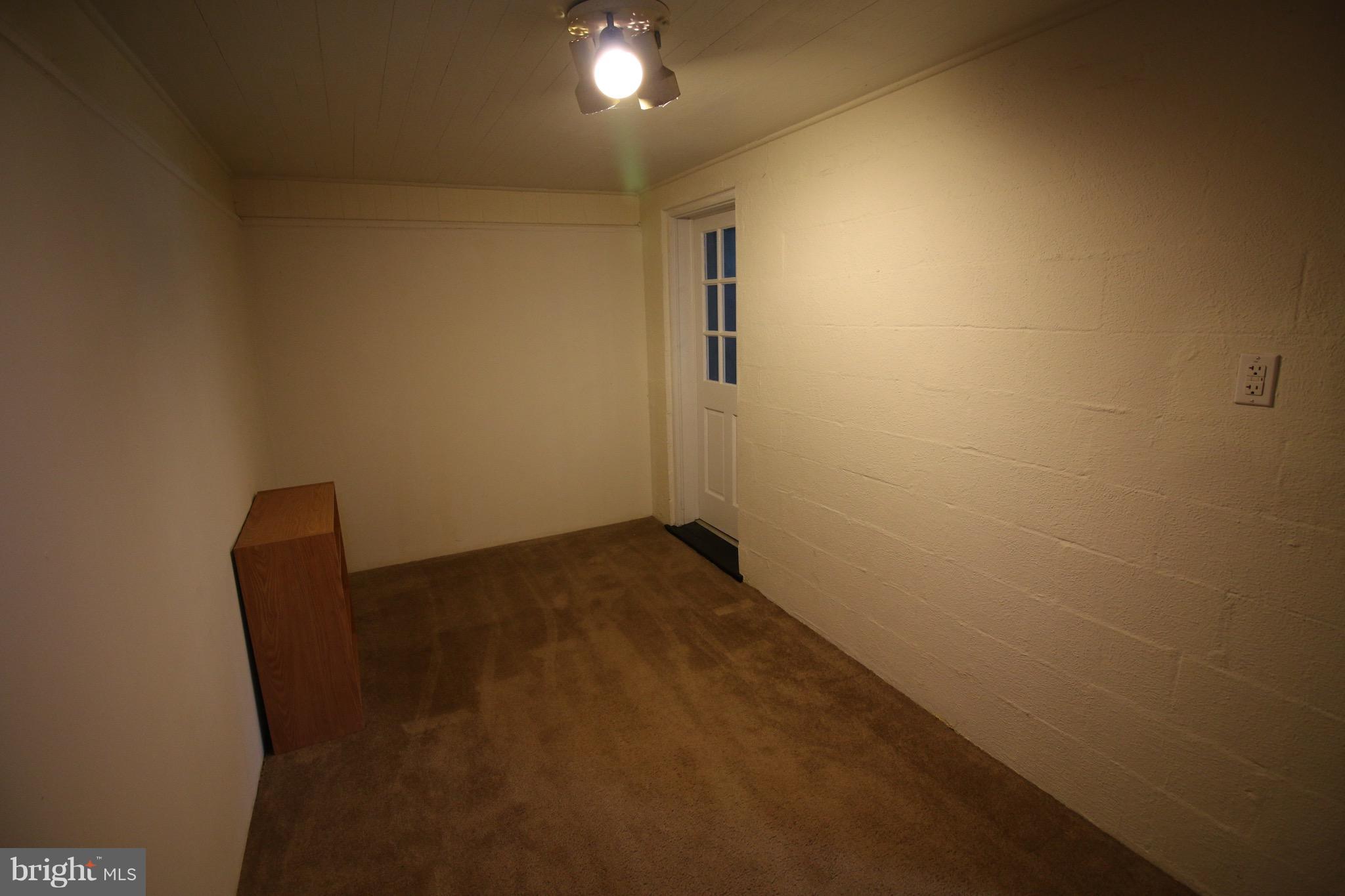 596 Back Mountain Road Winchester, VA 22602 - Photo 6 of 18 Interior (General)