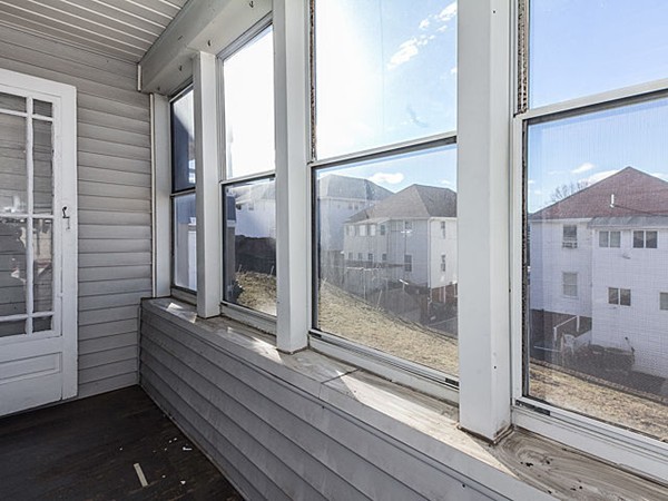 96 Putnam Road Somerville, MA 02145 - Photo 18 of 27 Gallery Image 18
