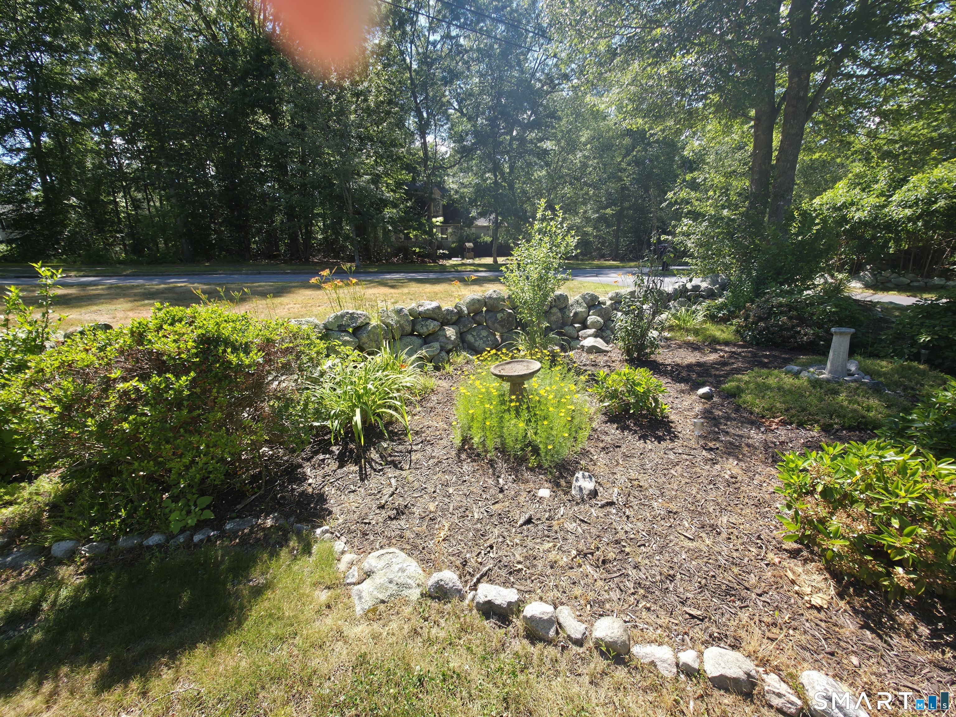 279 Gales Ferry Road Groton, CT 06340 - Photo 6 of 32 Front Yard