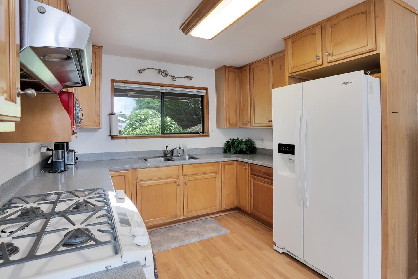 617 Amesti Road Watsonville, CA 95076 - Photo 8 of 36 Gallery Image 8