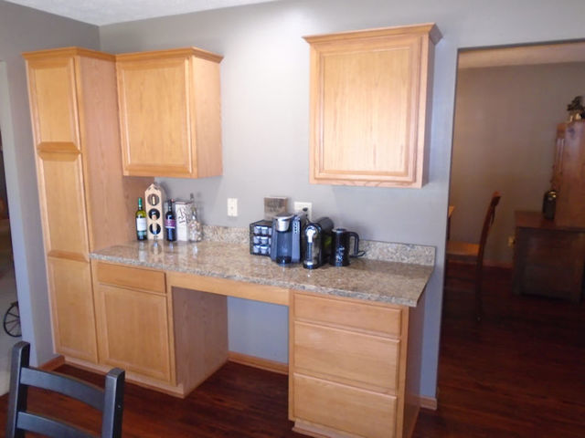 1751 Knights Lane Rochelle, IL 61068 - Photo 5 of 17