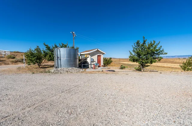 a view of a house with a outdoor space