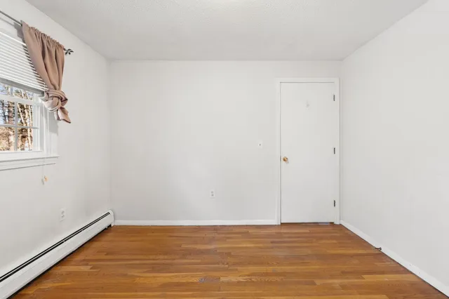 $299,900 | 22 Oliver Drive, Hudson, NH 03051