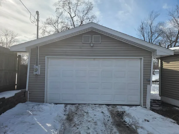$174,900 | 158 West St Joe Street, Hillsdale, MI 49242