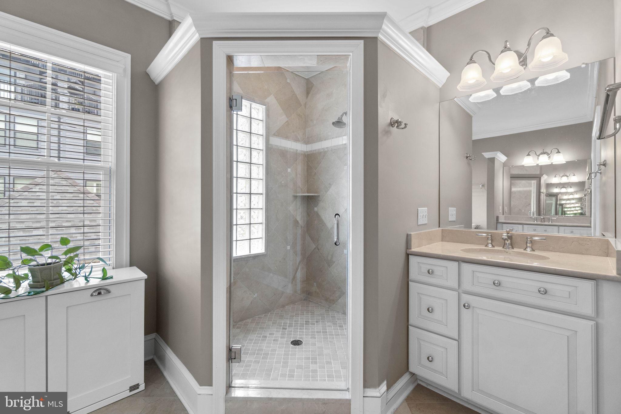 3418 Toone Street Baltimore, MD 21224 - Photo 21 of 51 Ensuite for second level bedroom two