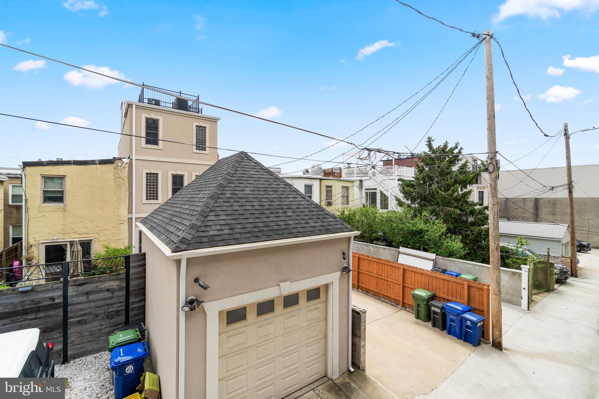 3418 Toone Street Baltimore, MD 21224 - Photo 43 of 51 Extra tall garage w room for car lift